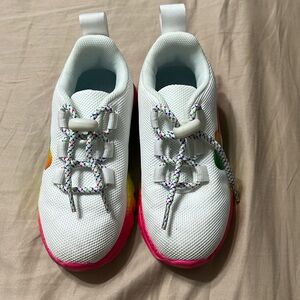 Kids fashion tennis shoe. Size 11 (size 28). Unbranded. Like new!